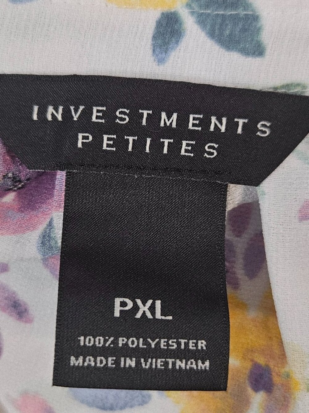Investments Petites Flutter Sleeve Blouse - Picture 3 of 5